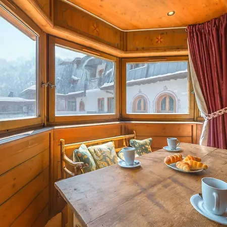 Le Cristal - Mont Blanc 13 - Happy