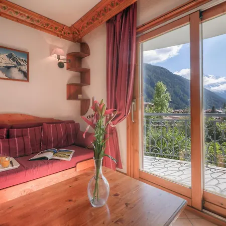Le Cristal Mb13 Mountain View, Pool, Parking & Free Wifi - Happy *