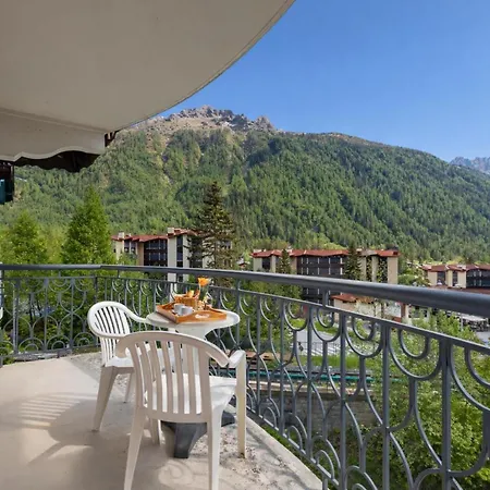 Le Cristal Mb13 Mountain View, Pool, Parking & Free Wifi - Happy Апартаменты