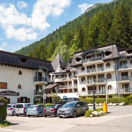 Le Cristal Mb13 Mountain View, Pool, Parking & Free Wifi - Happy *